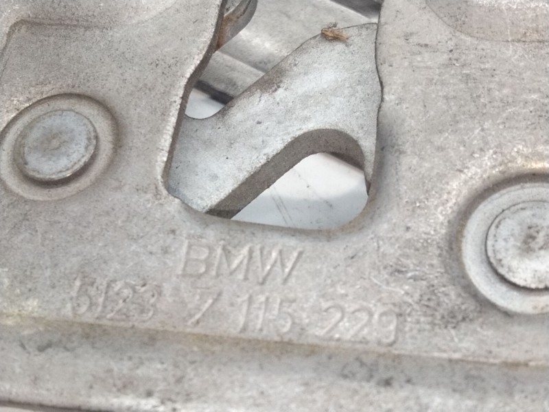 Recambio de cerradura capot para bmw 3 (e90) 320 d referencia OEM IAM 7115229  