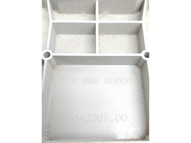 Recambio de guantera para nissan almera tino (v10) 2.2 dci referencia OEM IAM 74988BU000  TAPA GUANTERA