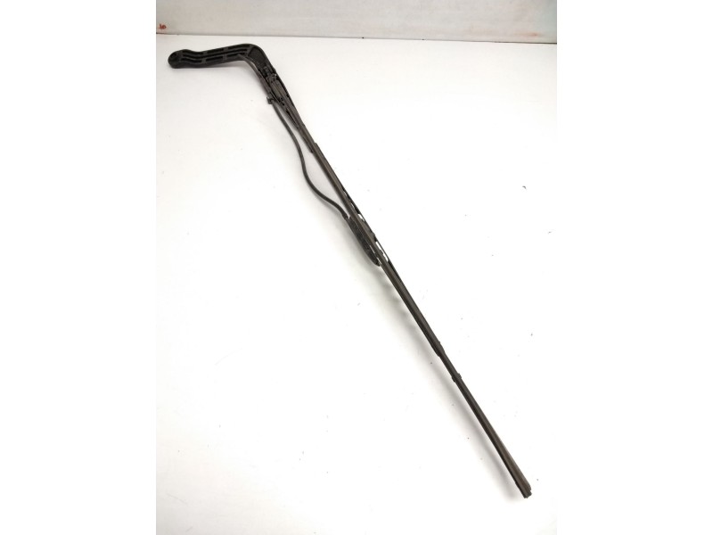 Recambio de brazo limpia delantero derecho para renault premium 420 referencia OEM IAM   