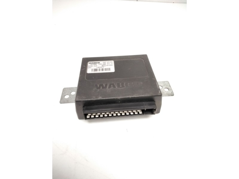 Recambio de centralita suspension para renault premium 370.26 g 6x2 referencia OEM IAM 4460553110  