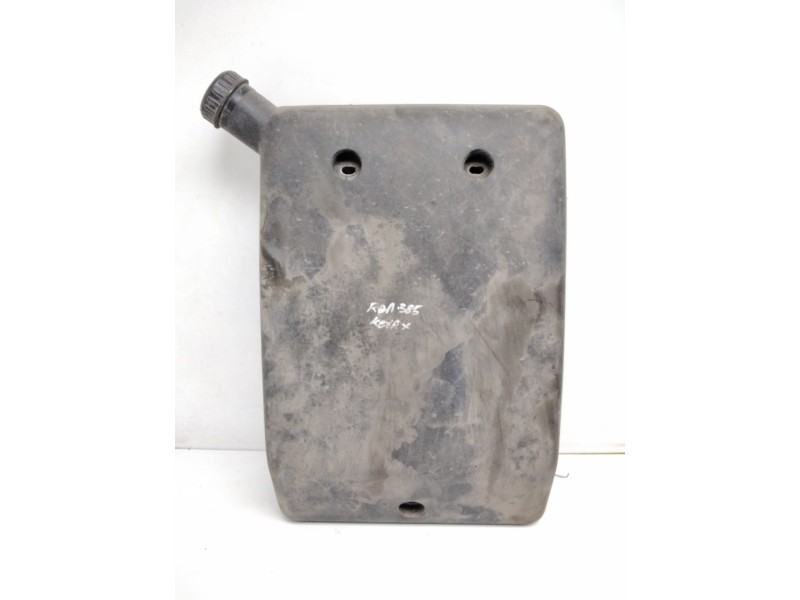 Recambio de deposito limpia para renault kerax r.385 referencia OEM IAM  501033466 