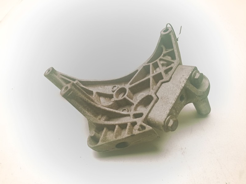 Recambio de soporte motor derecho inferior para audi tt (8j3) 2.0 tdi quattro referencia OEM IAM 03L199207  