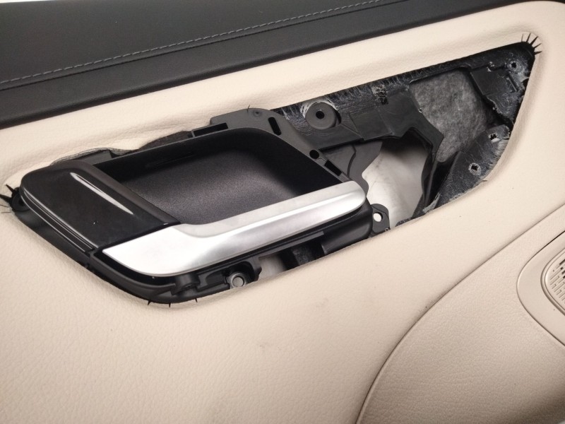 Recambio de guarnecido puerta trasera izquierda para mercedes-benz clase c all-terrain (s206) c 220 d 4-matic (206.214) referenc