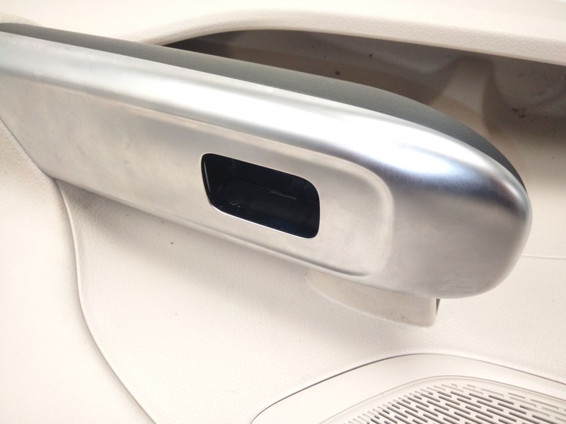 Recambio de guarnecido puerta trasera derecha para mercedes-benz clase c all-terrain (s206) c 220 d 4-matic (206.214) referencia