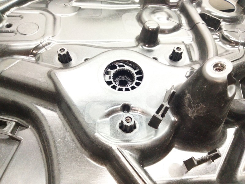 Recambio de elevalunas trasero izquierdo para mercedes-benz clase c all-terrain (s206) c 220 d 4-matic (206.214) referencia OEM 