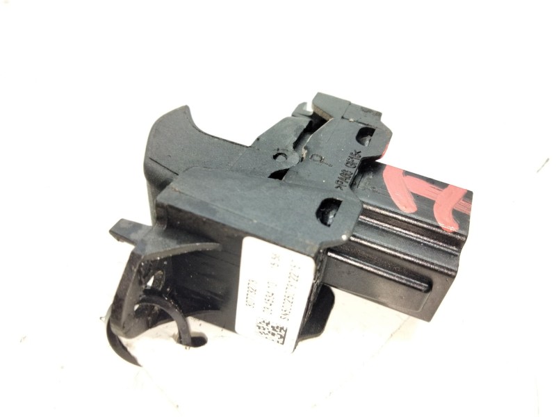 Recambio de mando elevalunas trasero izquierdo para volvo s80 ii (124) 2.4 d referencia OEM IAM 30773273  