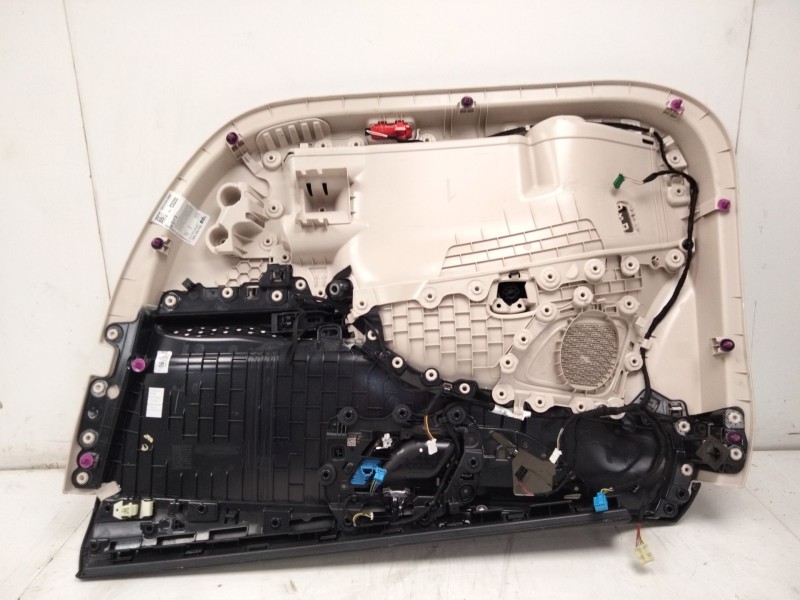 Recambio de guarnecido puerta delantera izquierda para mercedes-benz clase c all-terrain (s206) c 220 d 4-matic (206.214) refere