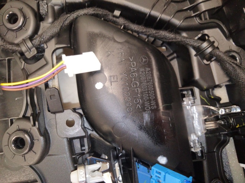 Recambio de guarnecido puerta delantera izquierda para mercedes-benz clase c all-terrain (s206) c 220 d 4-matic (206.214) refere