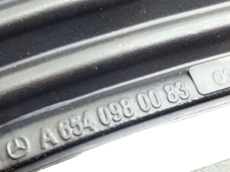 Recambio de toma aire para mercedes-benz clase c all-terrain (s206) c 220 d 4-matic (206.214) referencia OEM IAM A6540980083  