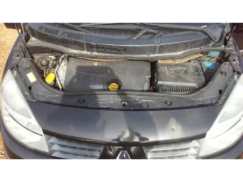 renault scenic ii del año 2004