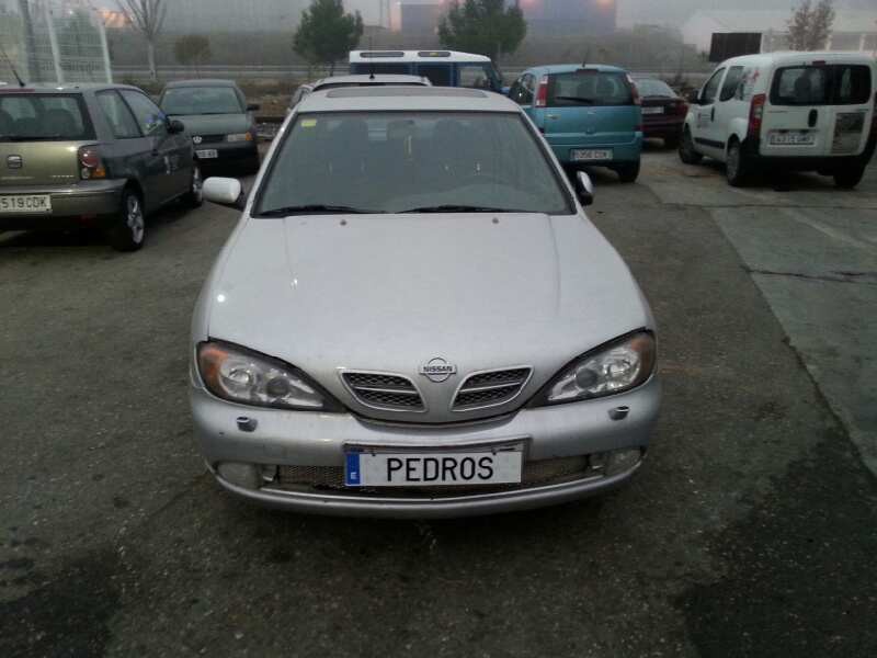 nissan primera berlina (p11) del año 2000