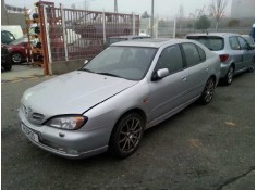 nissan primera berlina (p11) del año 2000 2