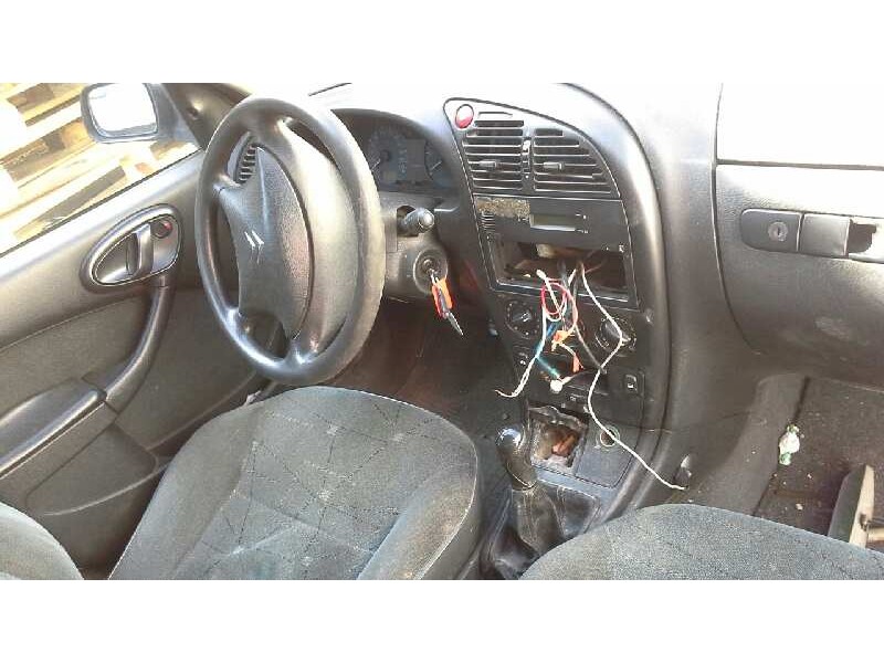 citroën xsara berlina del año 2002