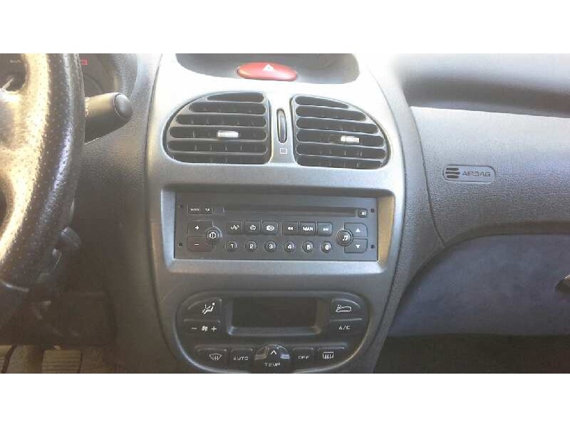 peugeot 206 berlina del año 2004