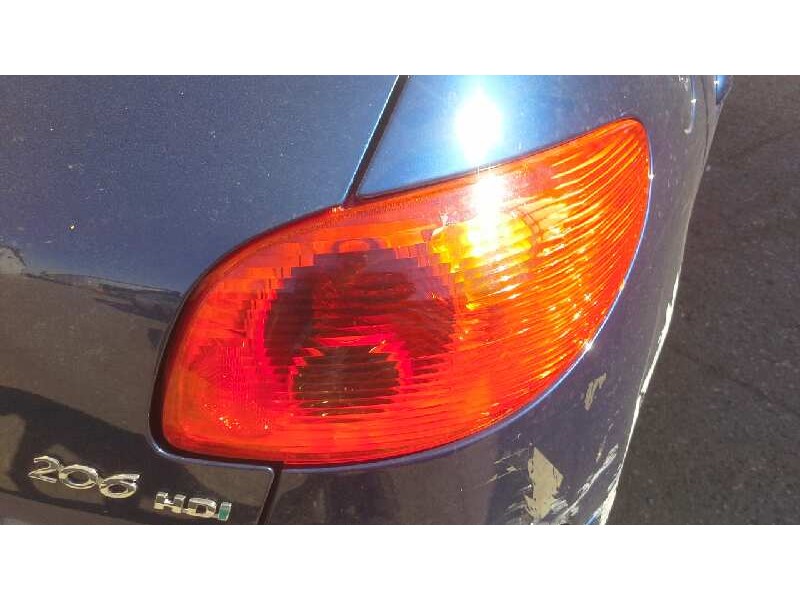 peugeot 206 berlina del año 2004