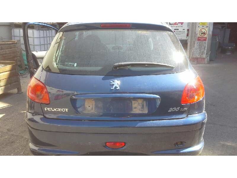 peugeot 206 berlina del año 2004