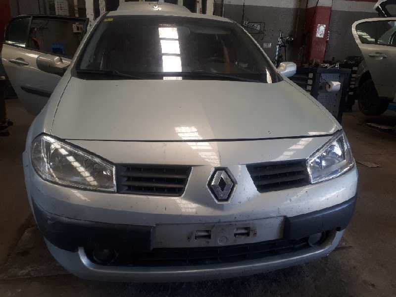 renault megane ii classic berlina del año 2004