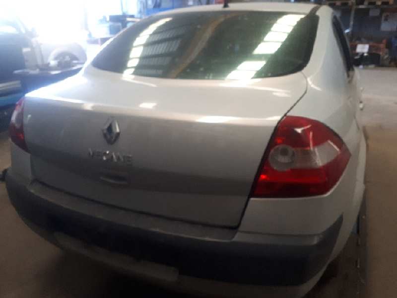 renault megane ii classic berlina del año 2004