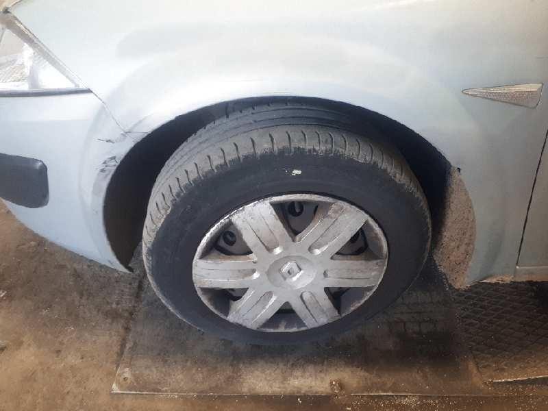 renault megane ii classic berlina del año 2004