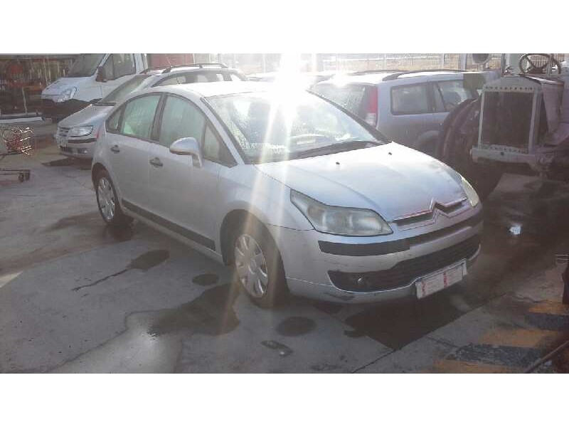 citroën c4 berlina del año 2004