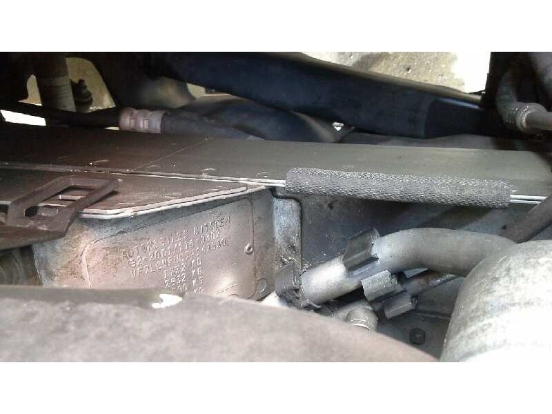 citroën c4 berlina del año 2004