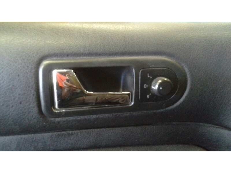 volkswagen golf iv berlina (1j1) del año 2001