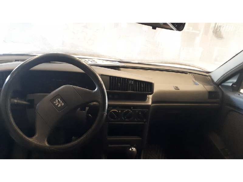 peugeot 405 berlina del año 1992