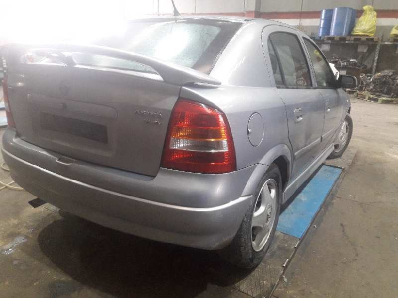 opel astra g berlina del año 1999