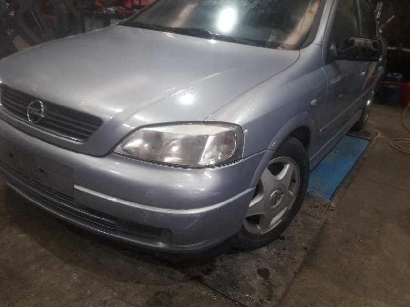 opel astra g berlina del año 1999