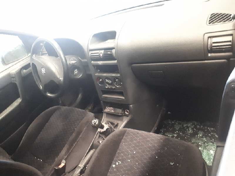 opel astra g berlina del año 1998