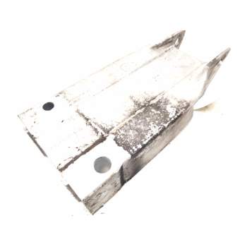 PUNTERA CHASIS DELANTERA IZQUIERDA A2046201195 