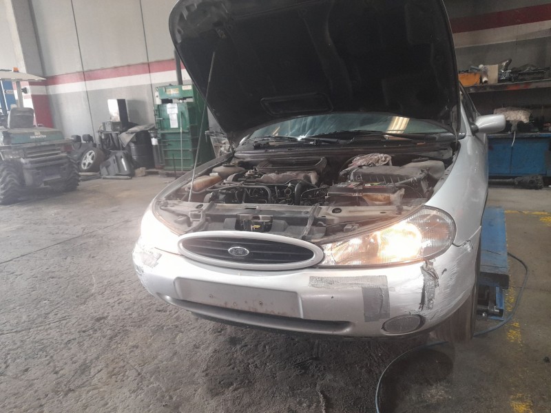 ford mondeo i sedán (gbp) del año 1999