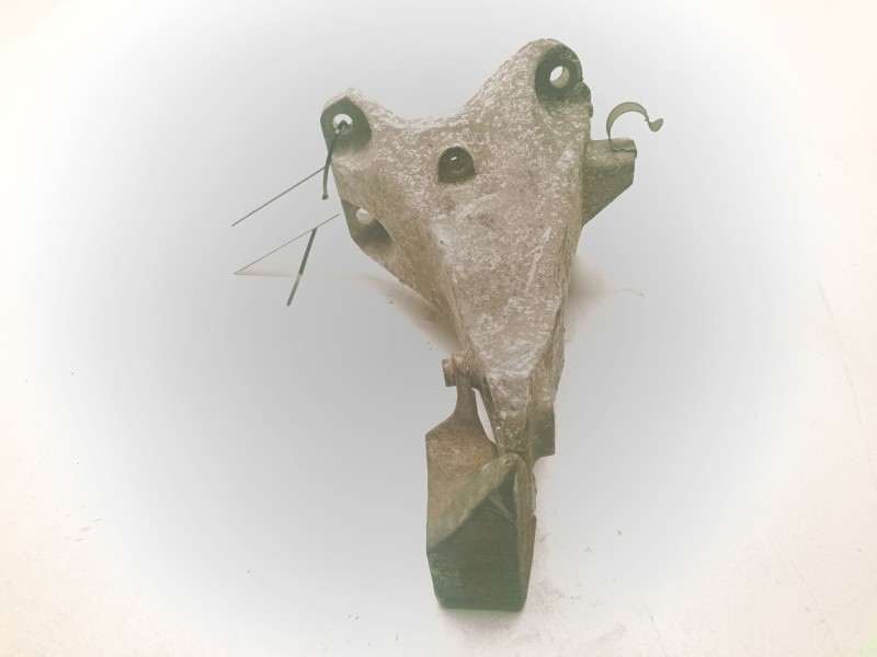 Recambio de soporte motor derecho inferior para bmw 3 (e90) 320 d referencia OEM IAM 22116781916  