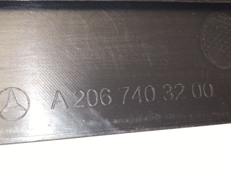 Recambio de panel protector para mercedes-benz clase c all-terrain (s206) c 220 d 4-matic (206.214) referencia OEM IAM A20674032