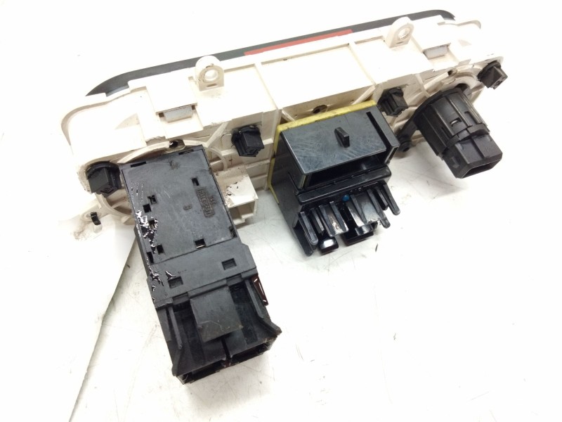 Recambio de mando calefaccion / aire acondicionado para ford mondeo i sedán (gbp) 1.8 td referencia OEM IAM 96BB18K391BE  