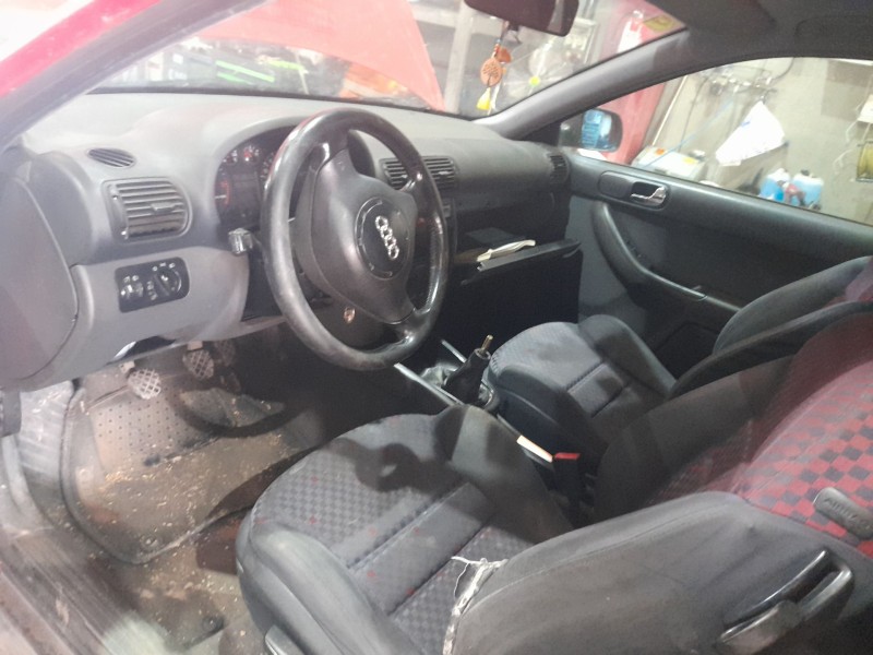 audi a3 (8l1) del año 1999