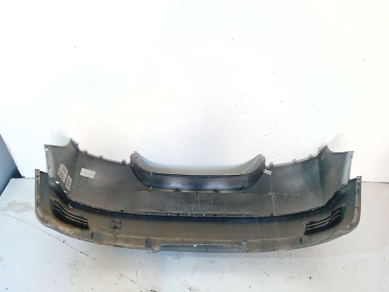 Recambio de paragolpes trasero para volvo c30 2,0d r-design referencia OEM IAM   