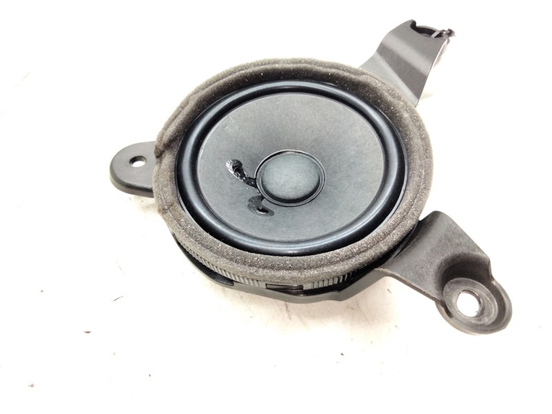 Recambio de altavoz para mercedes-benz clase c all-terrain (s206) c 220 d 4-matic (206.214) referencia OEM IAM A2238201300  