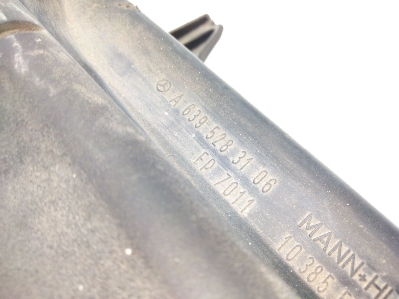 Recambio de caja filtro de aire para mercedes-benz vito / mixto furgón (w639) 113 cdi (639.601, 639.603, 639.605) referencia OEM