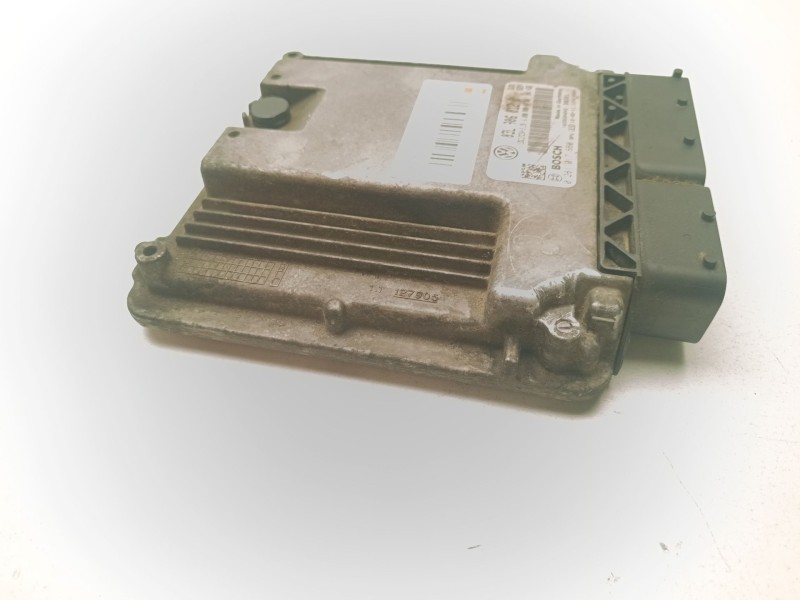 Recambio de centralita motor uce para volkswagen crafter 30-35 autobús (2e_) 2.0 tdi referencia OEM IAM 03L906012C  