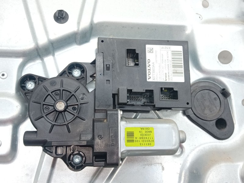 Recambio de elevalunas delantero derecho para volvo c30 2,0d r-design referencia OEM IAM 8679979  