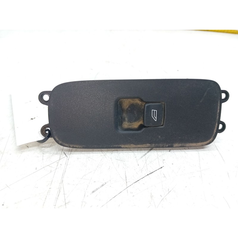 Recambio de mando elevalunas delantero derecho para volvo c30 2,0d r-design referencia OEM IAM 30774162  