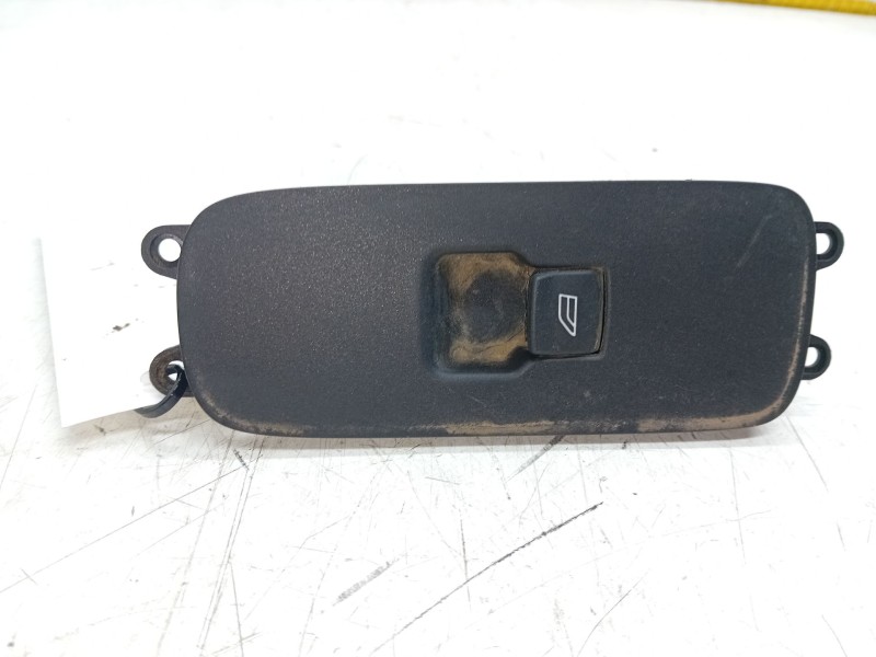 Recambio de mando elevalunas delantero derecho para volvo c30 2,0d r-design referencia OEM IAM 30774162  