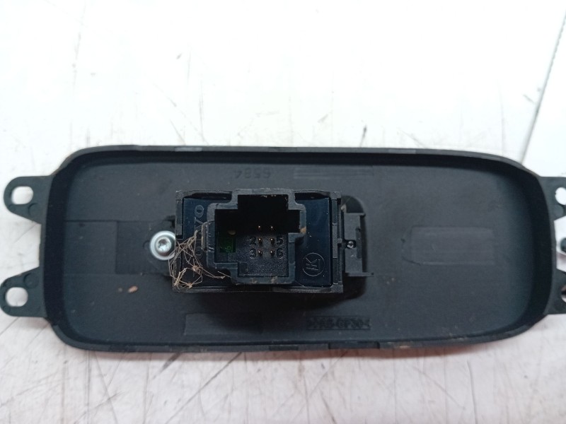 Recambio de mando elevalunas delantero derecho para volvo c30 2,0d r-design referencia OEM IAM 30774162  