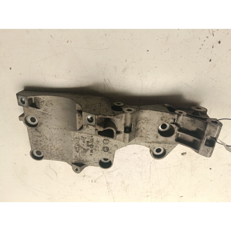 Recambio de soporte alternador para volkswagen golf plus v (5m1, 521) 2.0 tdi referencia OEM IAM 03G903143A  