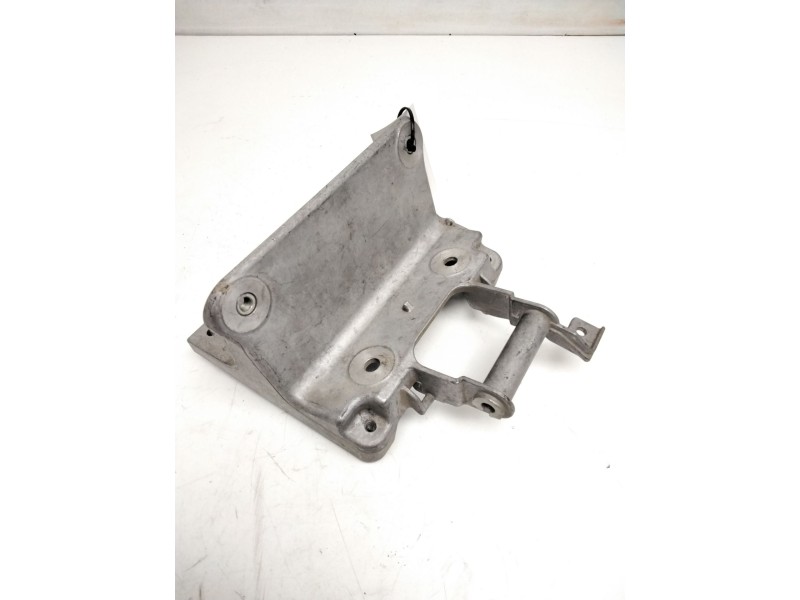 Recambio de soporte cambio para audi a3 (8p1) 1.9 tdi referencia OEM IAM 8P0419250A  SOPORTE CAÑA DIRECCION