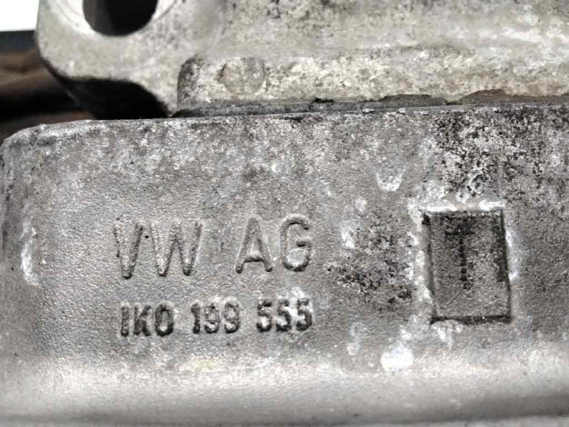 Recambio de soporte motor izquierdo superior para volkswagen golf v berlina (1k1) sportline referencia OEM IAM 1K0199555T  