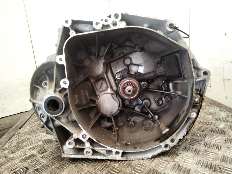 Recambio de caja cambios para peugeot 308 ii (lb_, lp_, lw_, lh_, l3_) 1.2 thp 130 referencia OEM IAM 1114017  