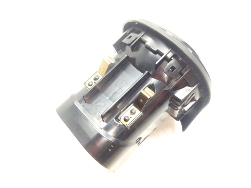 Recambio de aireador derecho para mercedes-benz clase c all-terrain (s206) c 220 d 4-matic (206.214) referencia OEM IAM A2068303