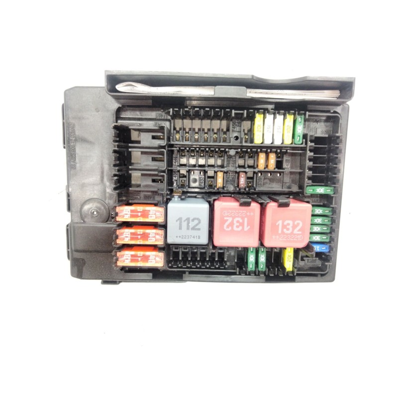 Recambio de caja reles para mercedes-benz clase c all-terrain (s206) c 220 d 4-matic (206.214) referencia OEM IAM   